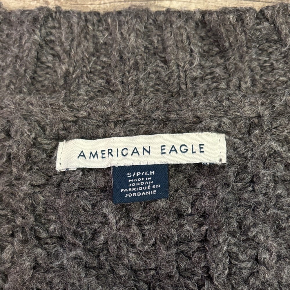 American Eagle Outfitters Charcoal V-Neck Sweater - Picture 2 of 4